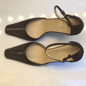 Max de Carlo’ brown heels